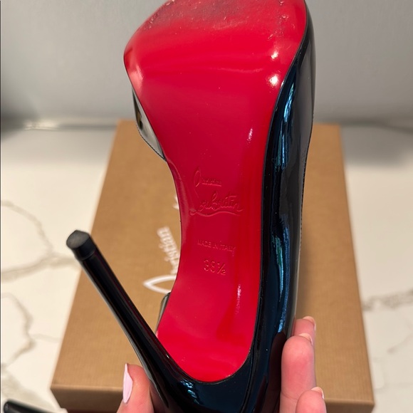 Christian Louboutin Iriza 100 Black Patent - Picture 6 of 16